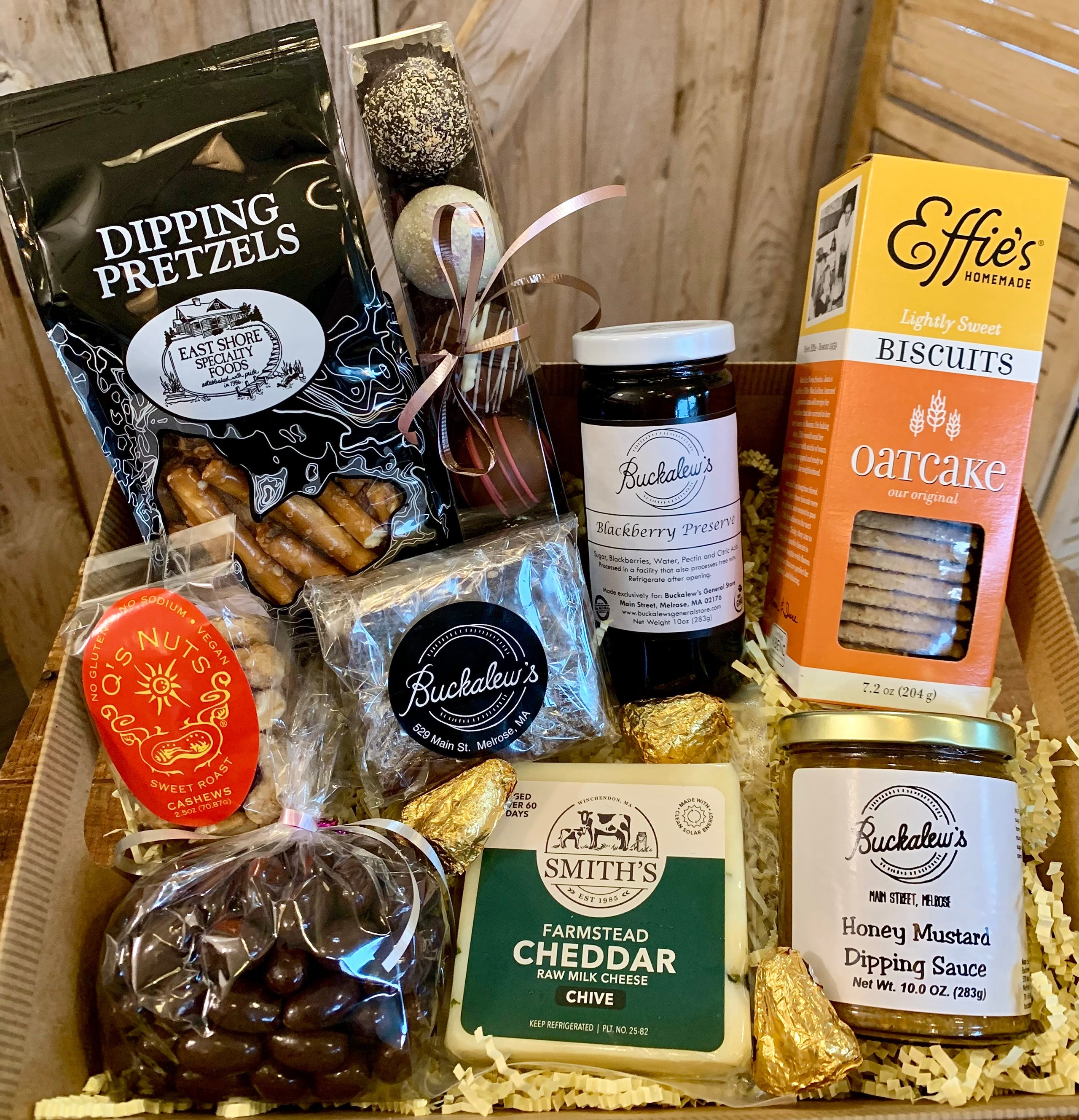 Our Favorite Things Gift Box | Hand Selected Gourmet Foods | Buckalew's ...